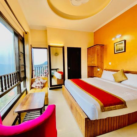 Hotel Aachman Regency Shimla Exteriör bild