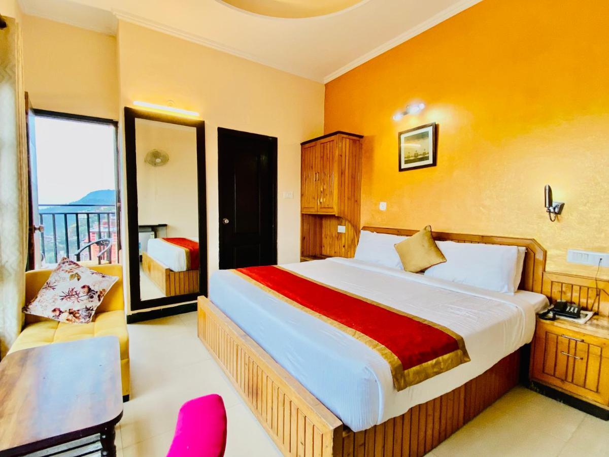 Hotel Aachman Regency Shimla Exteriör bild