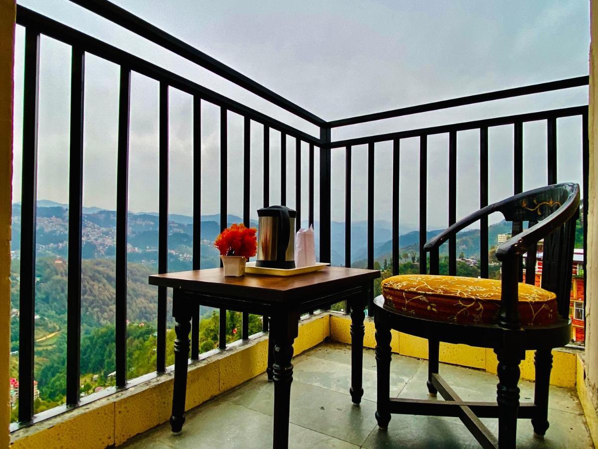 Hotel Aachman Regency Shimla Exteriör bild