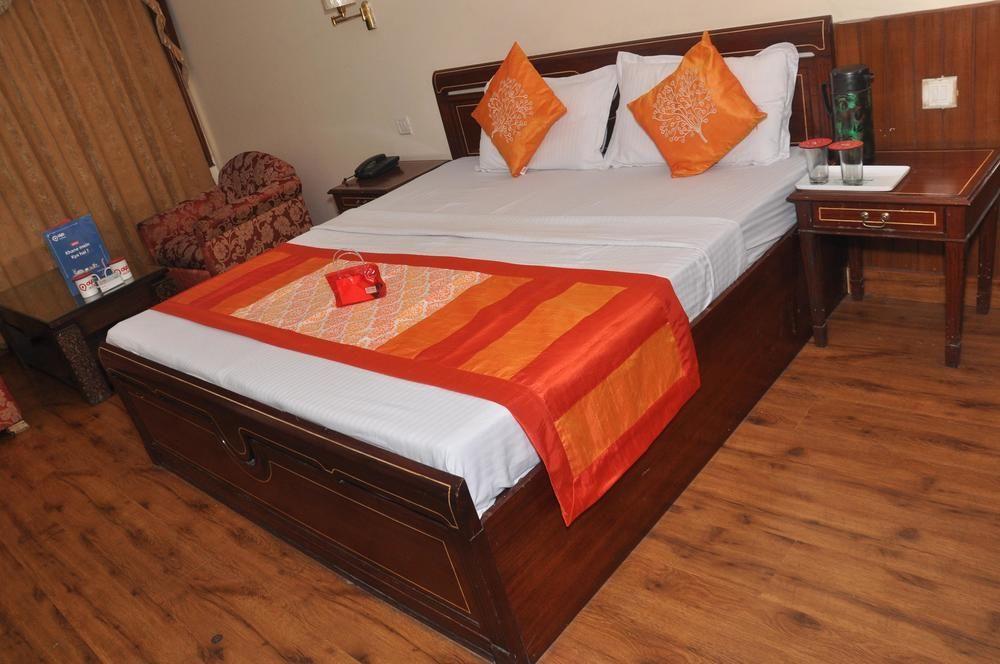 Hotel Aachman Regency Shimla Exteriör bild