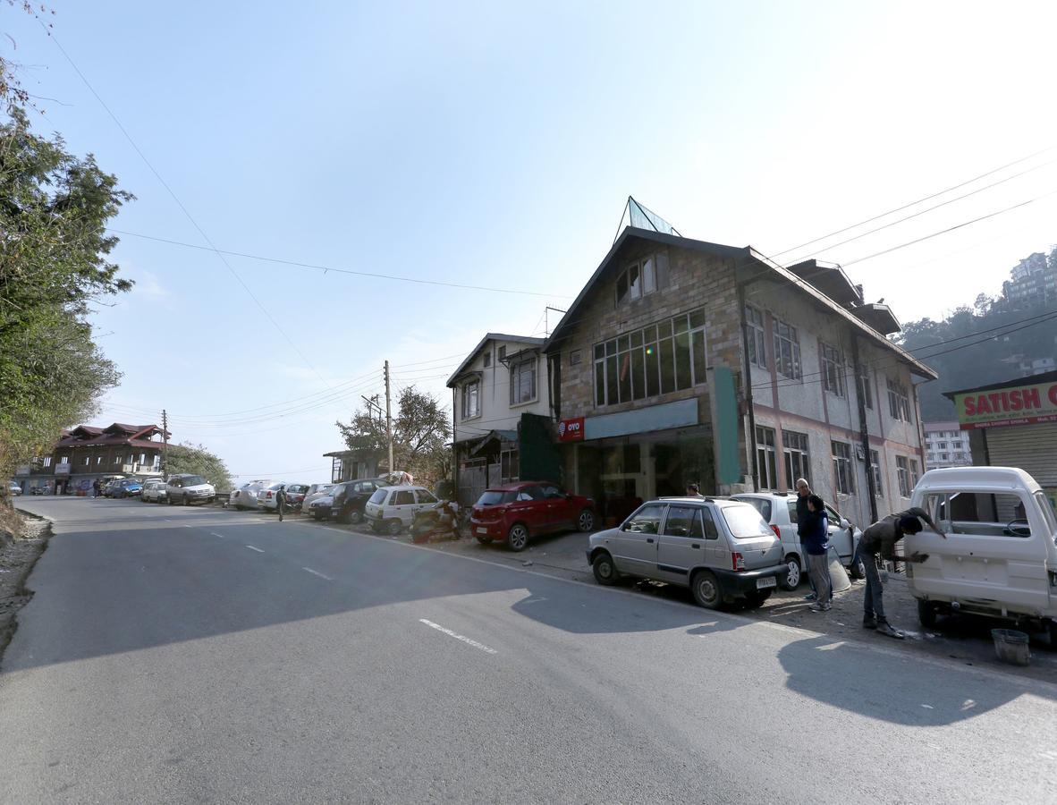 Hotel Aachman Regency Shimla Exteriör bild